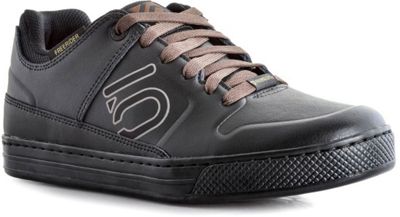 toe box crease protector